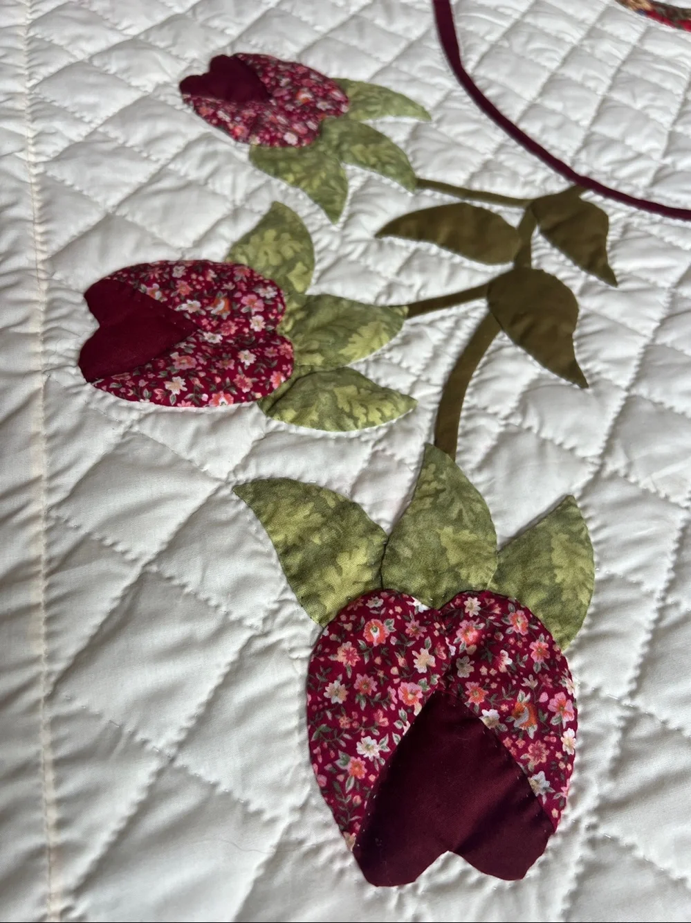 rose of sharon hand Crafted Amish hand sewn quilt Bedspread Floral Appliqué